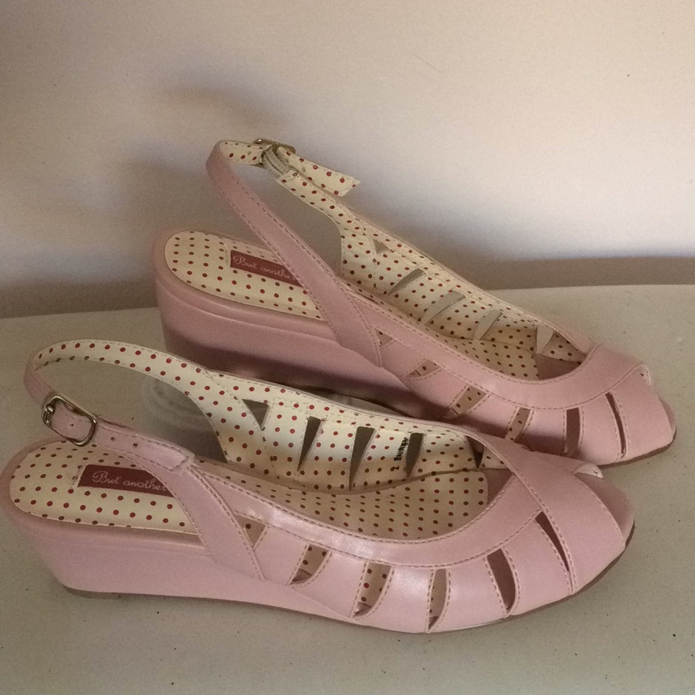 BAIT Jeanine Retro sandal